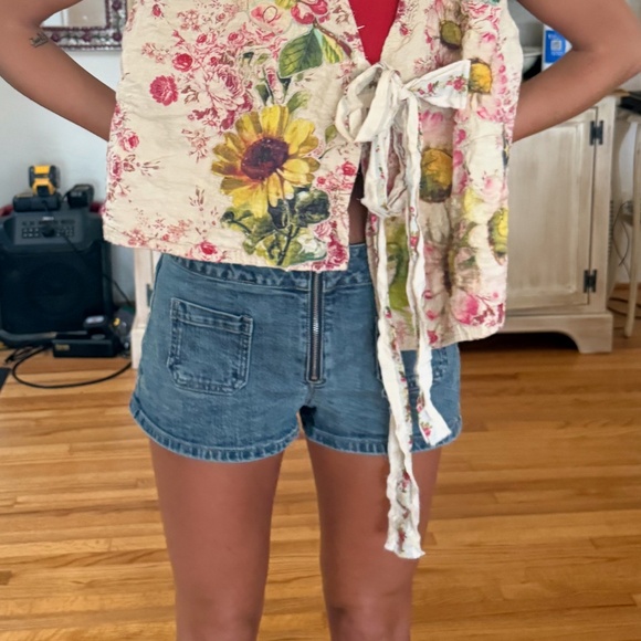 Magnolia Pearl Women's Applique Nikha Vest  ~REVERSIBLE - Picture 14 of 16